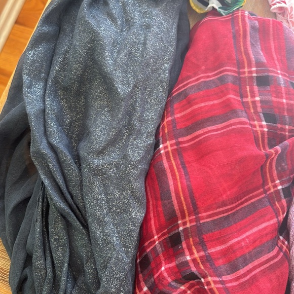 Lot of 10 scarves - Picture 2 of 7